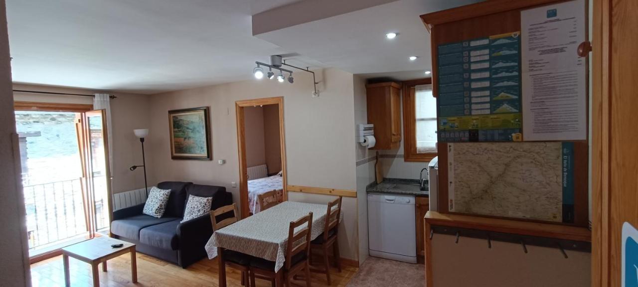 Apartamento El Refugio De Sara Benasque Buitenkant foto