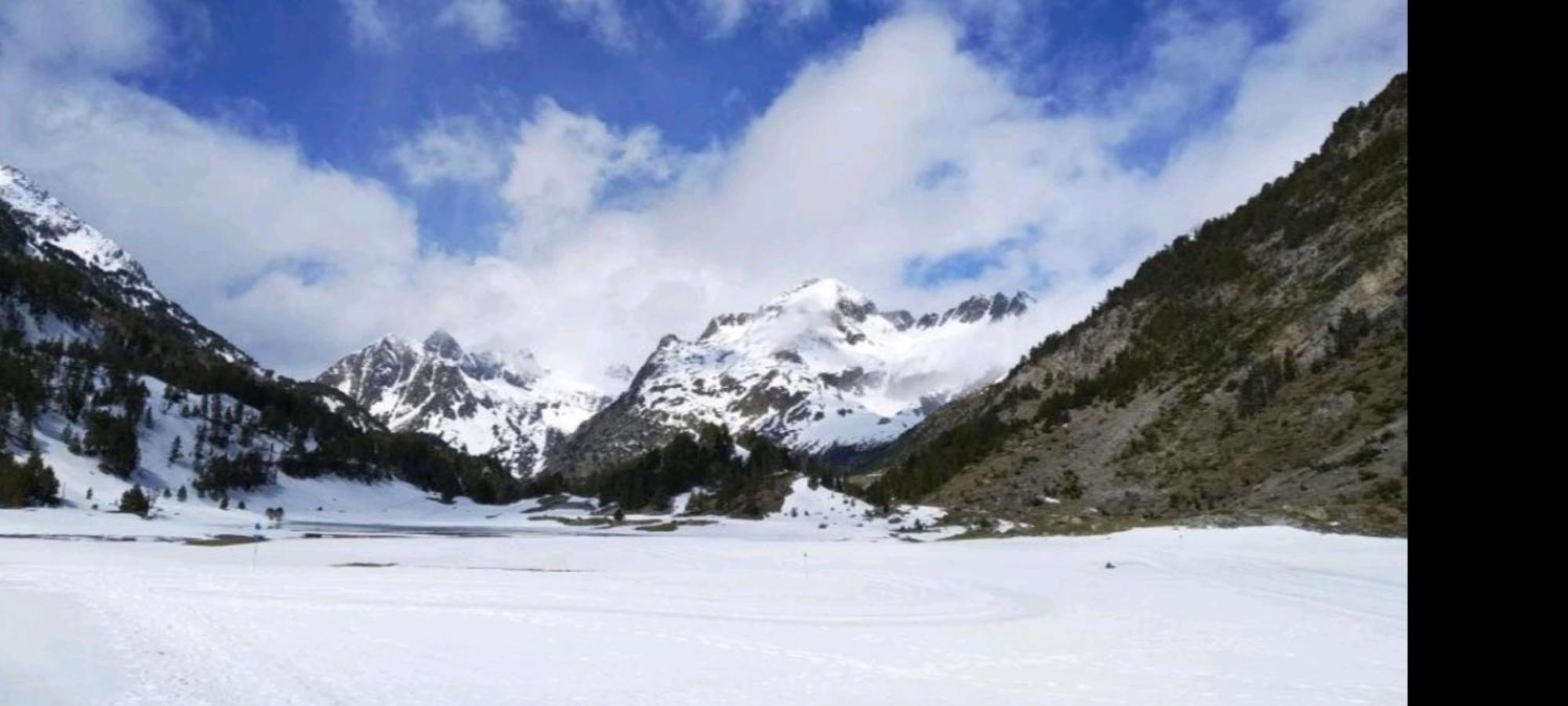 Apartamento El Refugio De Sara Benasque Buitenkant foto