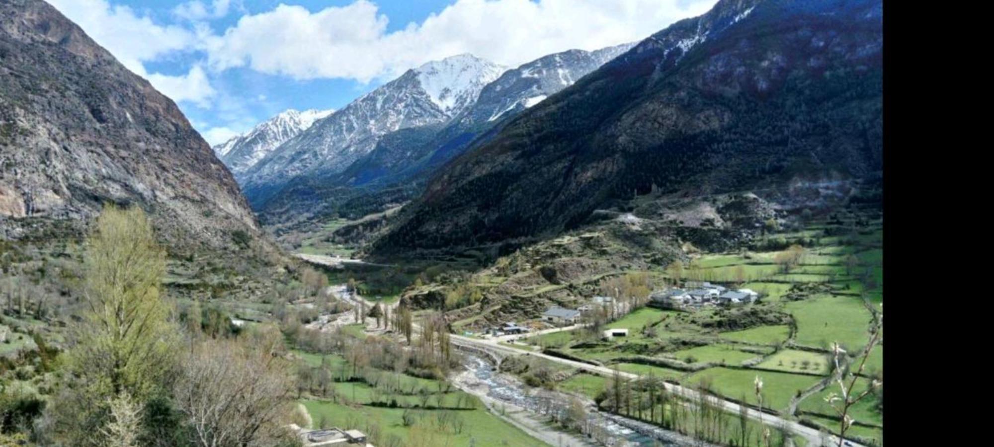 Apartamento El Refugio De Sara Benasque Buitenkant foto
