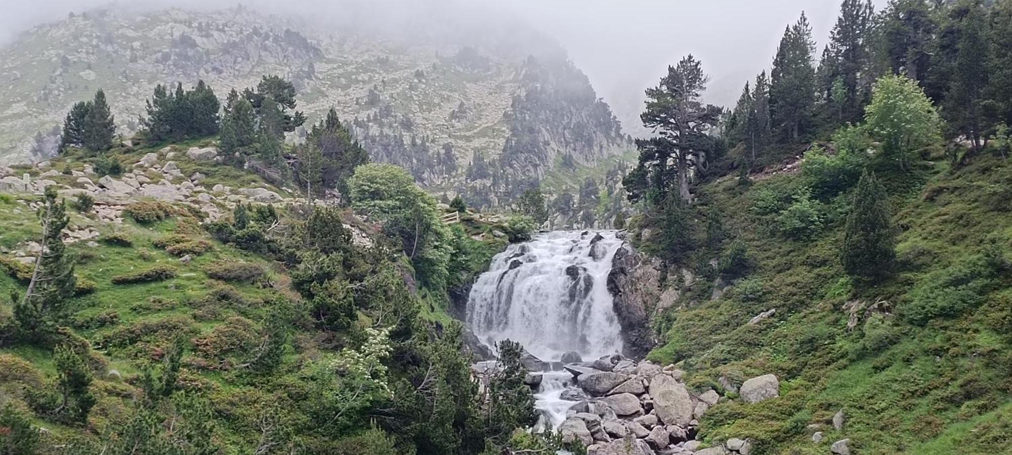 Apartamento El Refugio De Sara Benasque Buitenkant foto